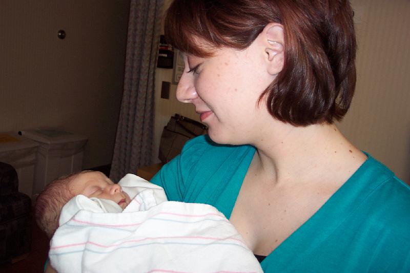 Kalin12-31Afternoon 008.jpg - Aunt Bekah with 10 hour old Kalin